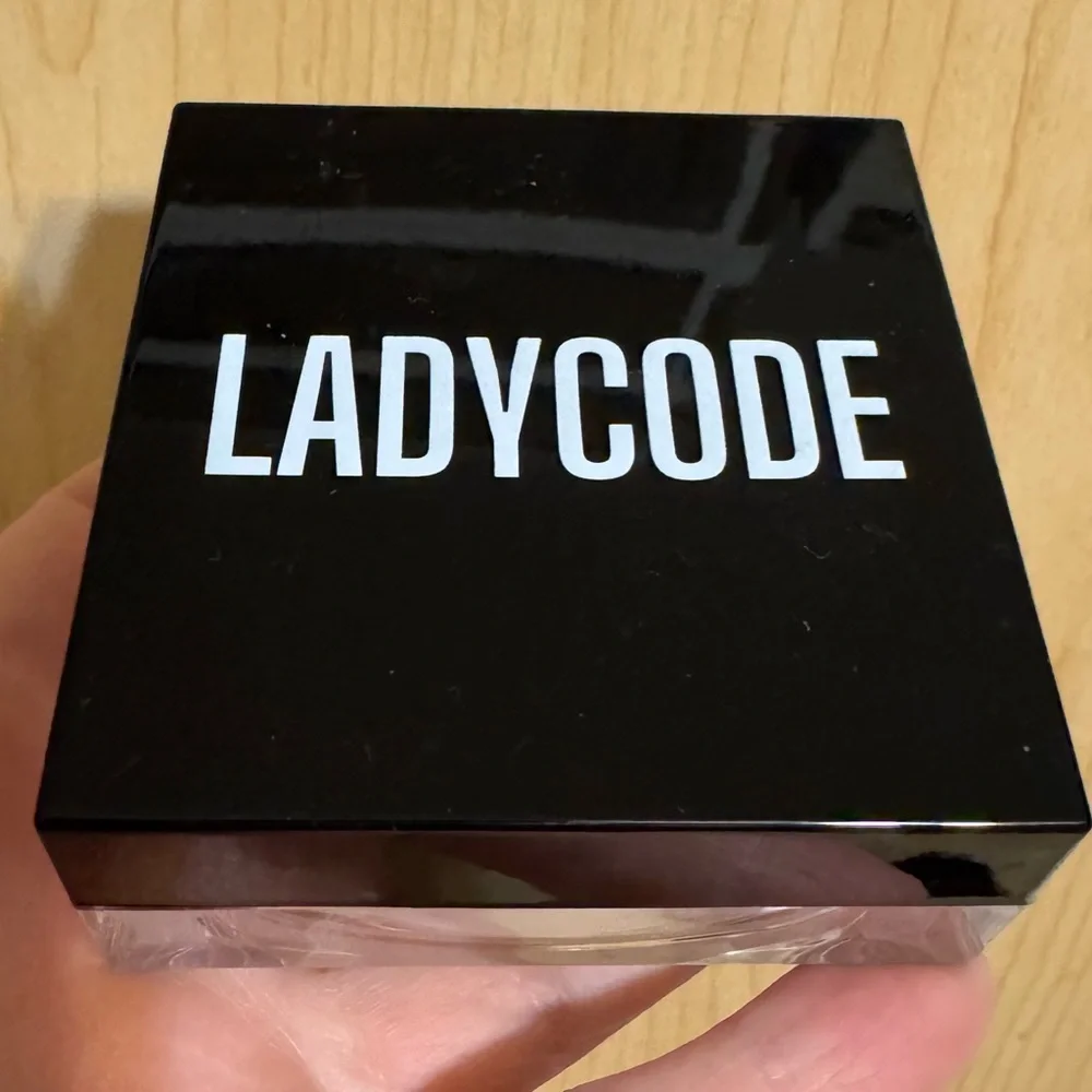 LADYCODE Setting Powder